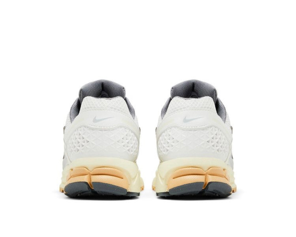NIKE AIR ZOOM VOMERO 5 ‘SUMMIT WHITE PURE PLATINUM’