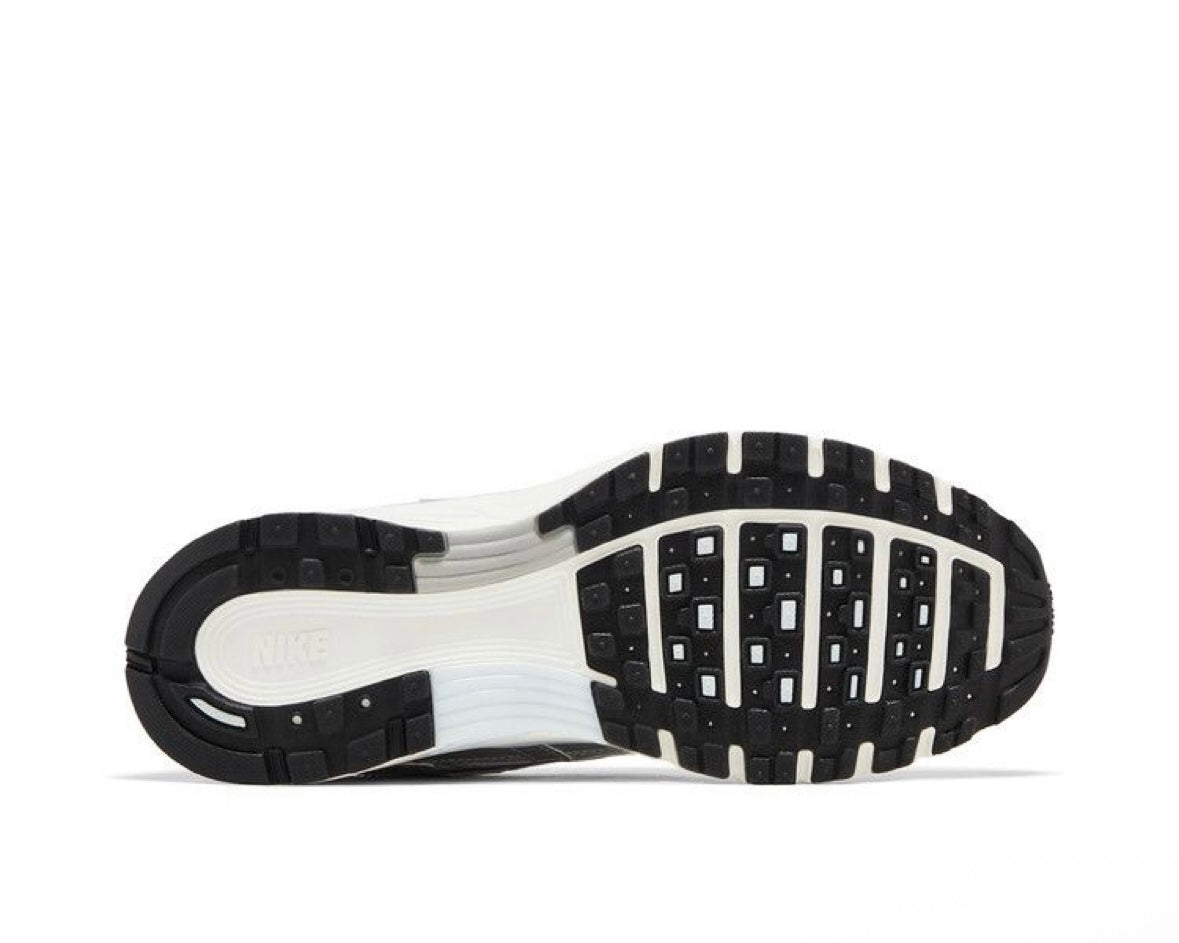 NIKE P-6000 ‘WHITE METALLIC SILVER’