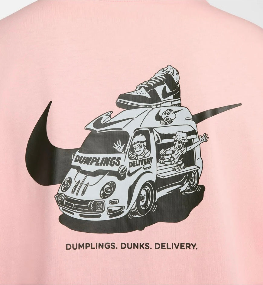 NIKE SOLE FOOD LOOSE FIT TEE