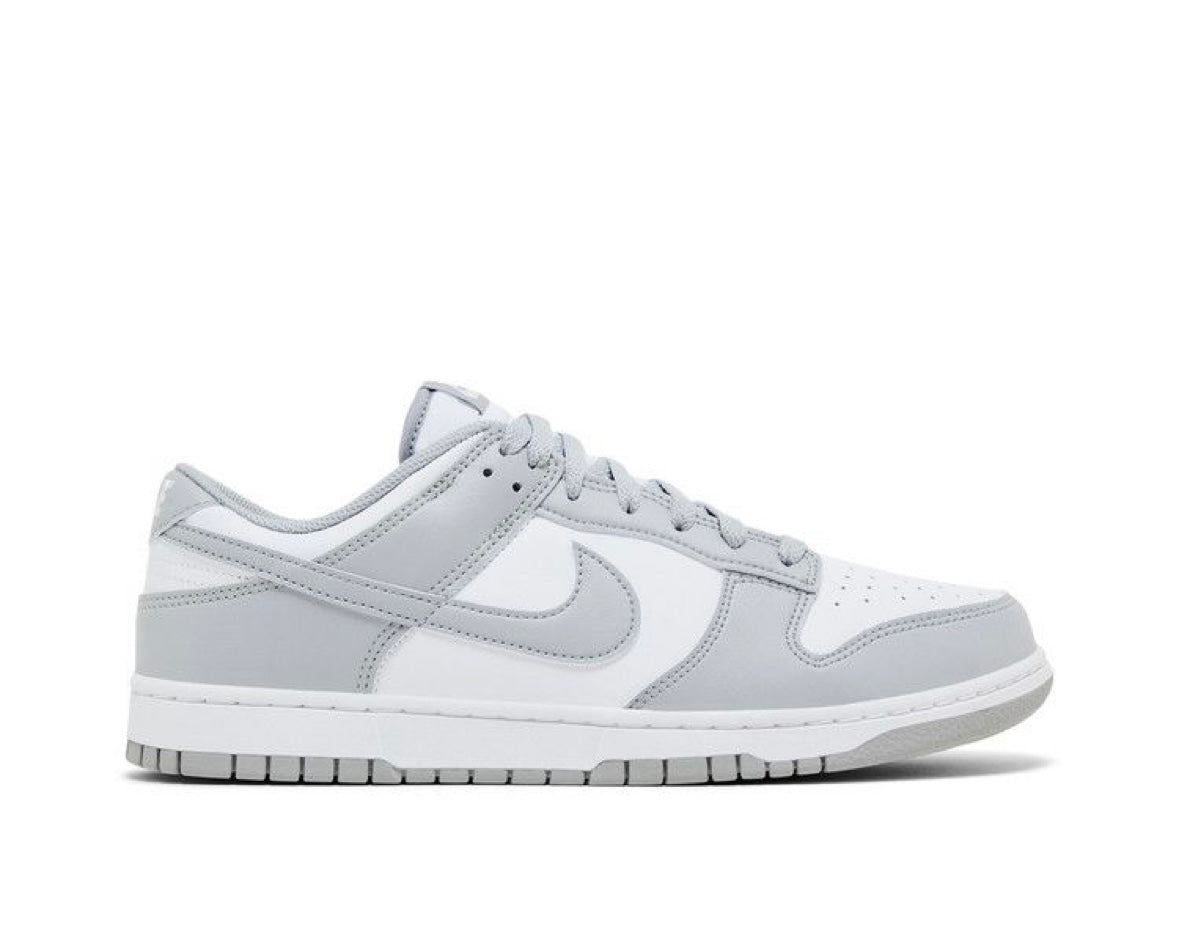 NIKE DUNK LOW ‘LIGHT SMOKE GREY’