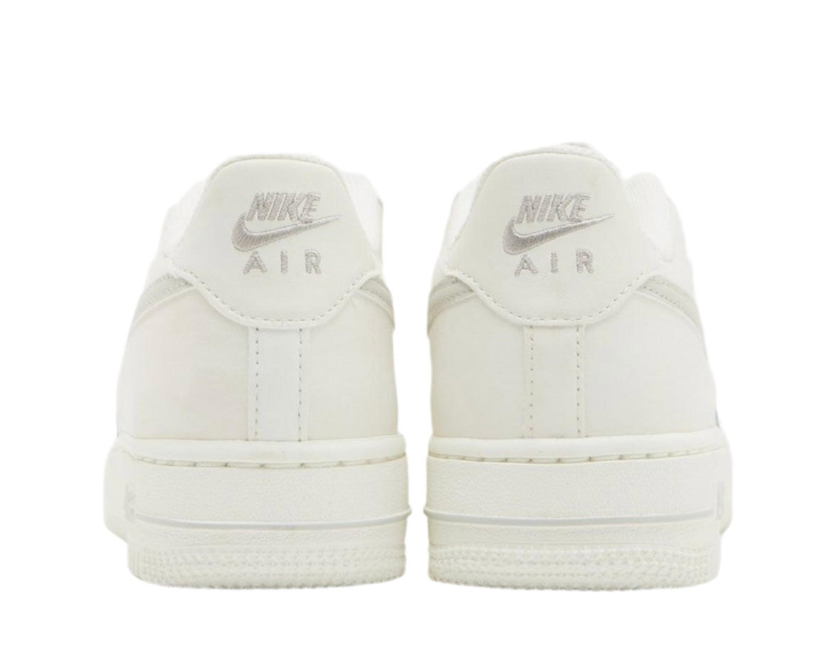 NIKE AIR FORCE 1 LOW GS ‘SAIL LIGHT BONE’