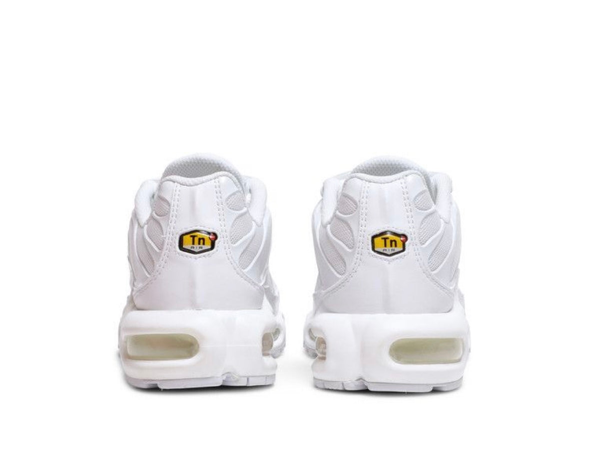 NIKE AIR MAX PLUS ‘TRIPLE WHITE’