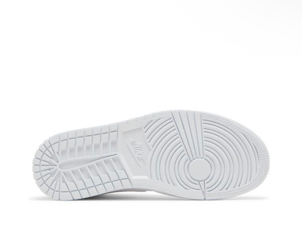 AIR JORDAN 1 MID ‘TRIPLE WHITE’
