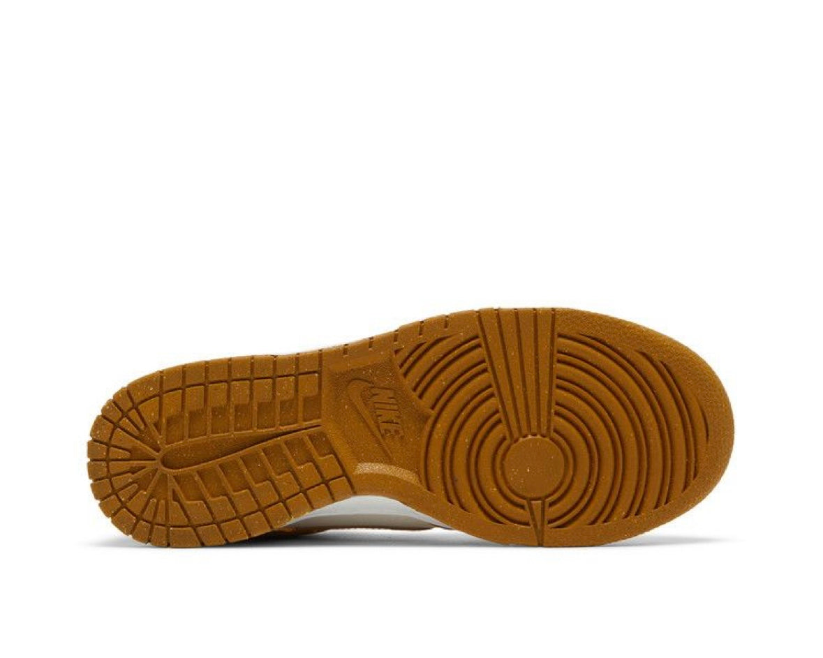 NIKE DUNK LOW NEXT NATURE ‘GOLD PHANTOM’