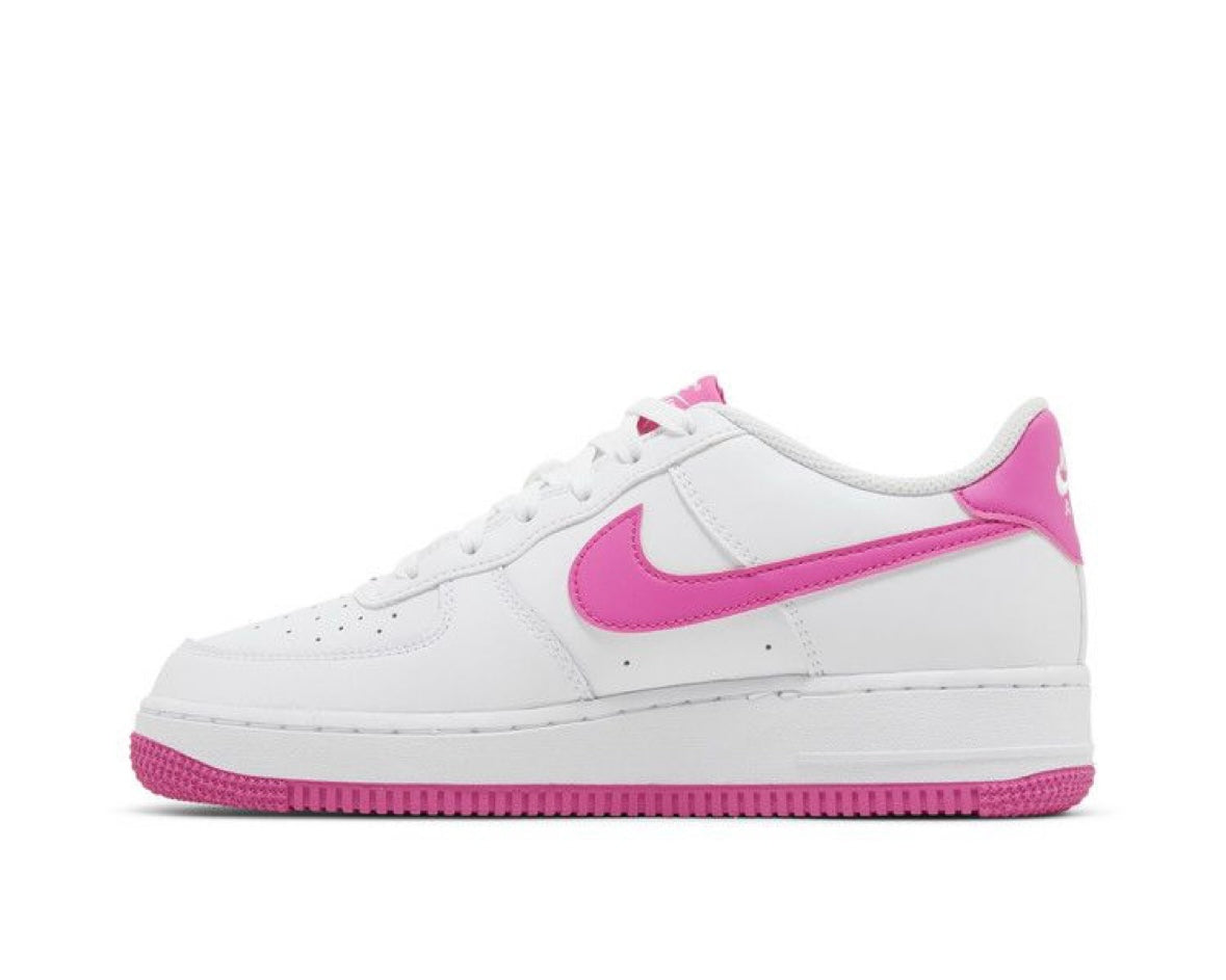 NIKE AIR FORCE 1 ‘WHITE LASER FUCHSIA’