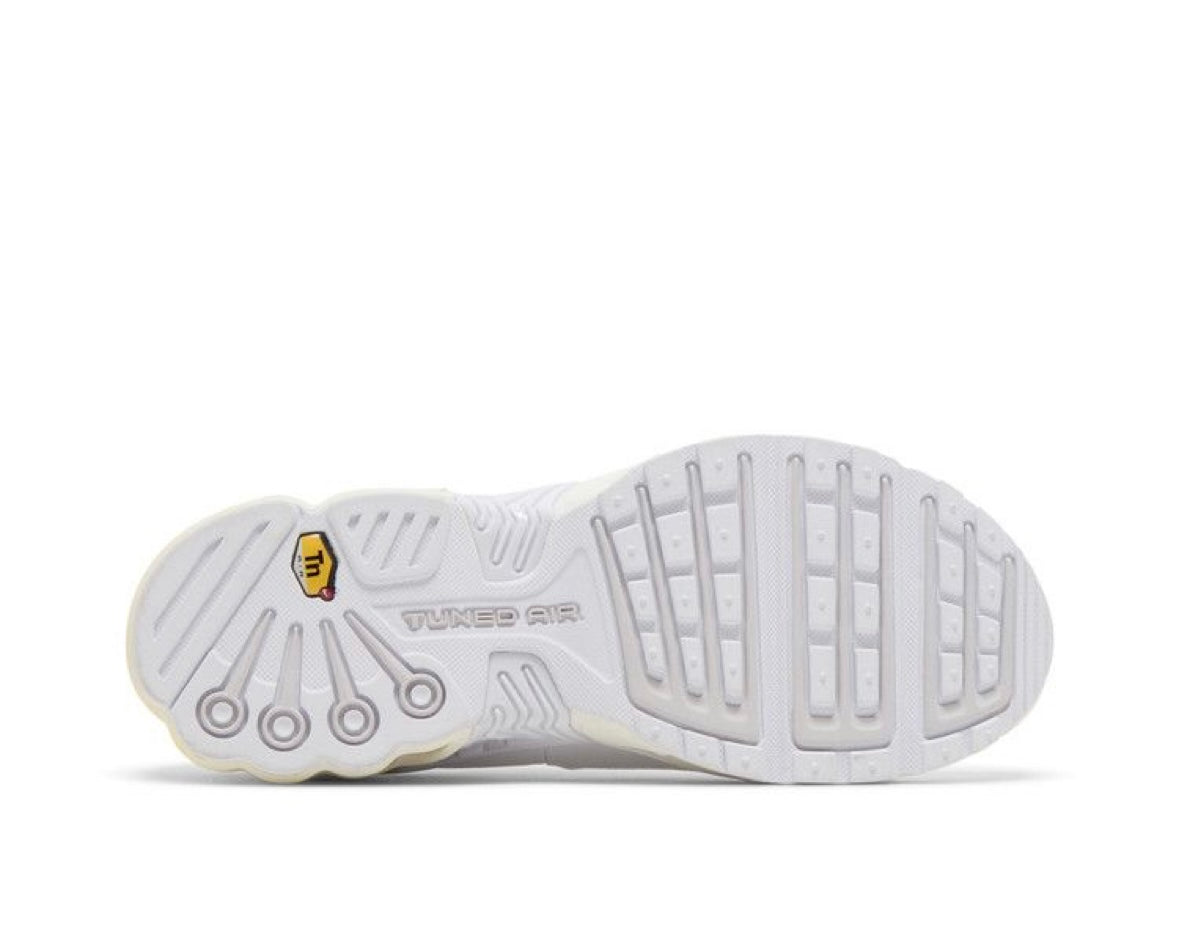 NIKE AIR MAX PLUS 3 ‘TRIPLE WHITE’