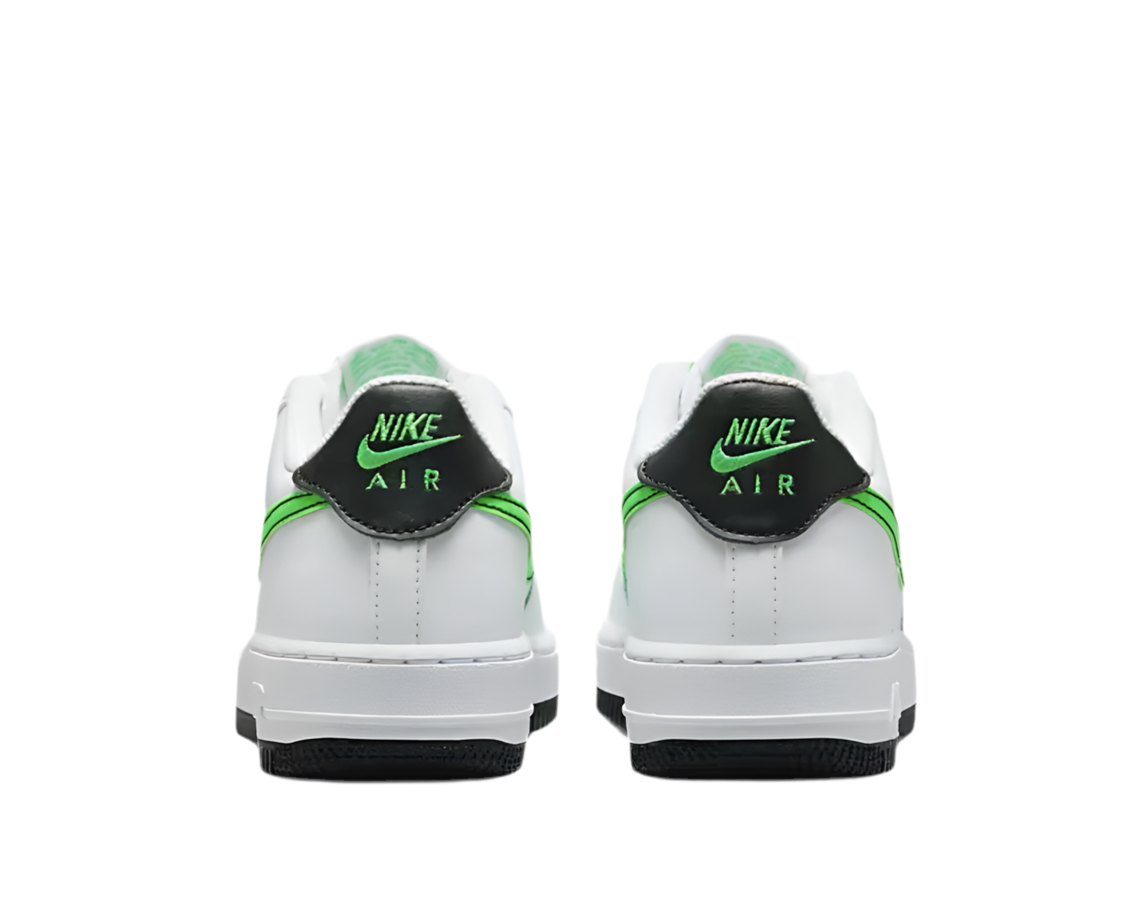 NIKE AIR FORCE 1 GS ‘WHITE GREEN STRIKE’