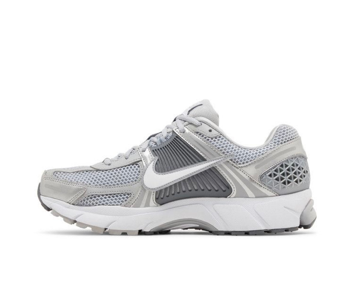 NIKE AIR ZOOM VOMERO 5 ‘WOLF GREY’