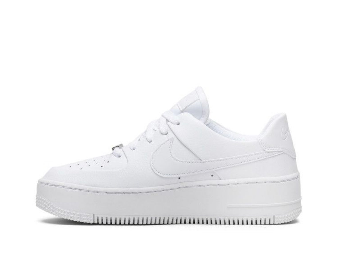 NIKE AIR FORCE 1 SAGE LOW ‘TRIPLE WHITE’