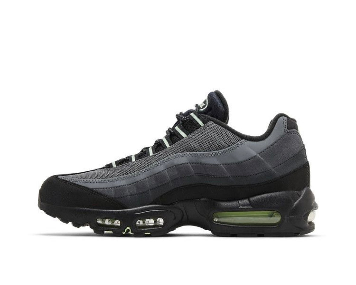 NIKE AIR MAX 95 ‘VAPOR GREEN’