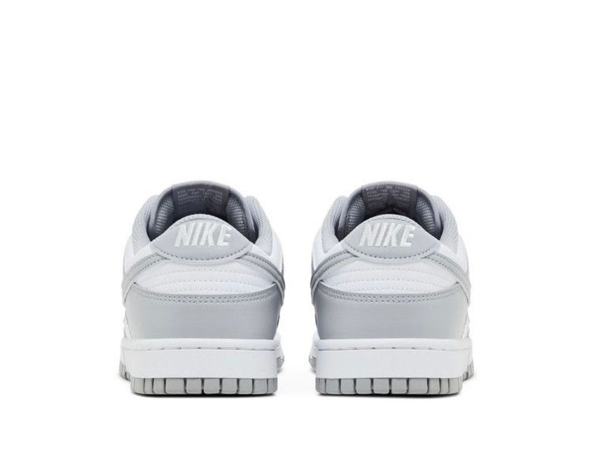NIKE DUNK LOW ‘LIGHT SMOKE GREY’
