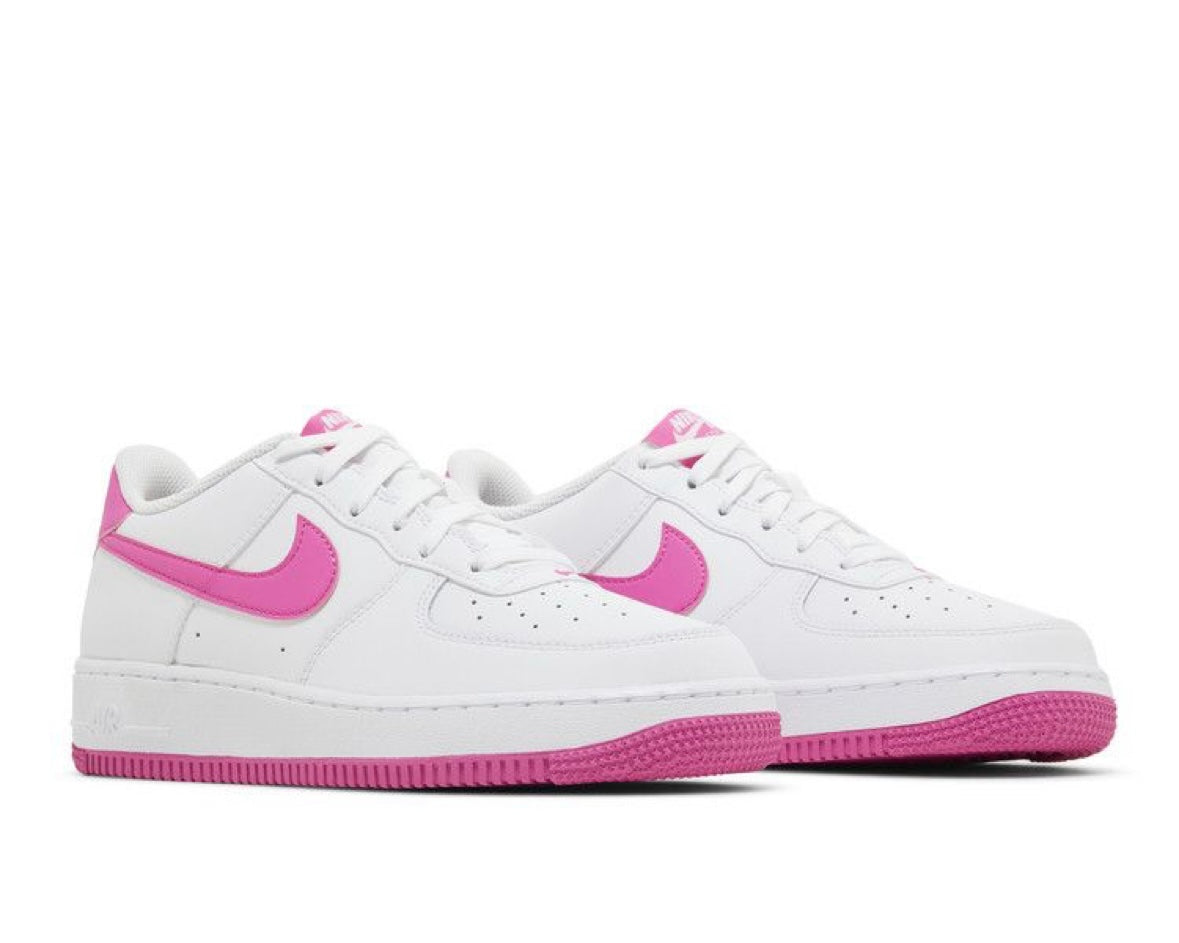NIKE AIR FORCE 1 ‘WHITE LASER FUCHSIA’