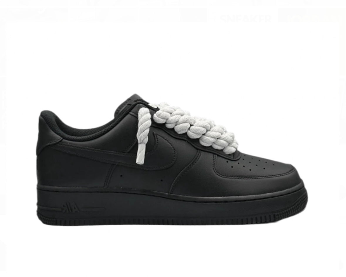 NIKE AIR FORCE 1 ‘07 TRIPLE BLACK ‘WHITE ROPE LACES’