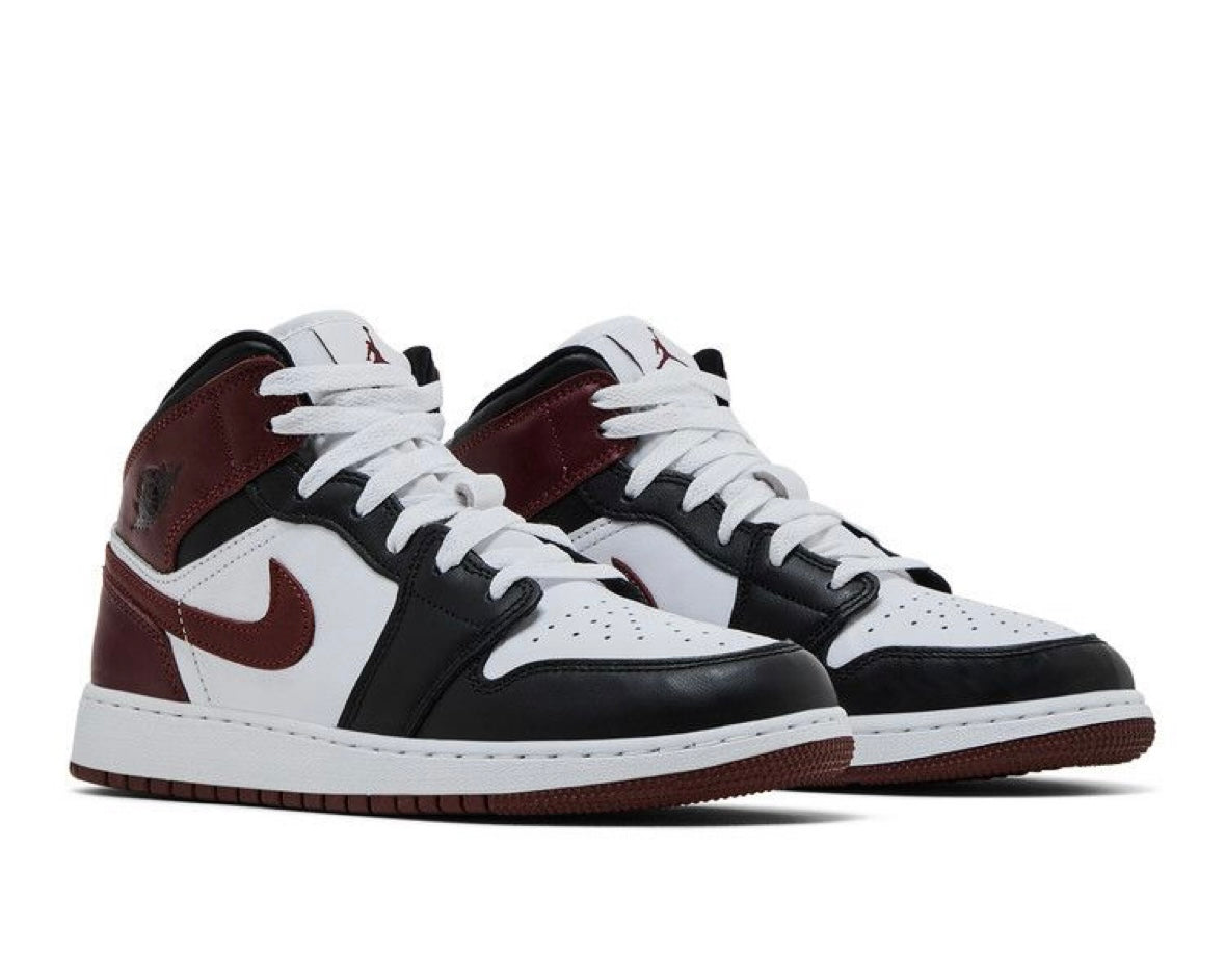 AIR JORDAN 1 MID SE ‘DARK PONY’
