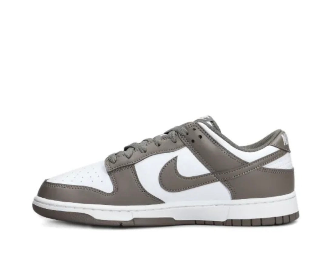 NIKE DUNK LOW ‘CAVE STONE’