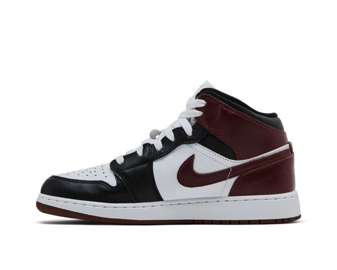 AIR JORDAN 1 MID SE ‘DARK PONY’