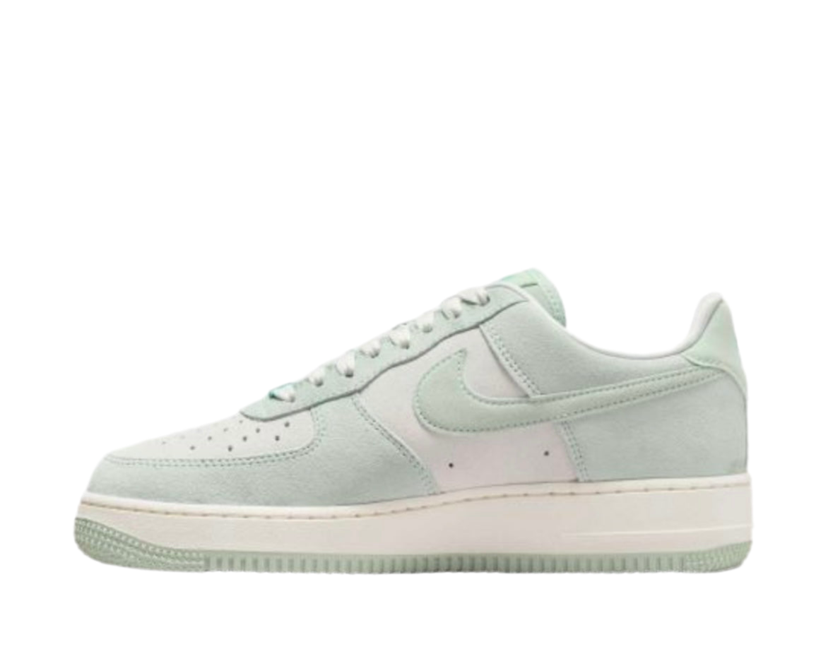 NIKE AIR FORCE 1 LOW ‘SPRUCE AURA PISTACHIO FROST’