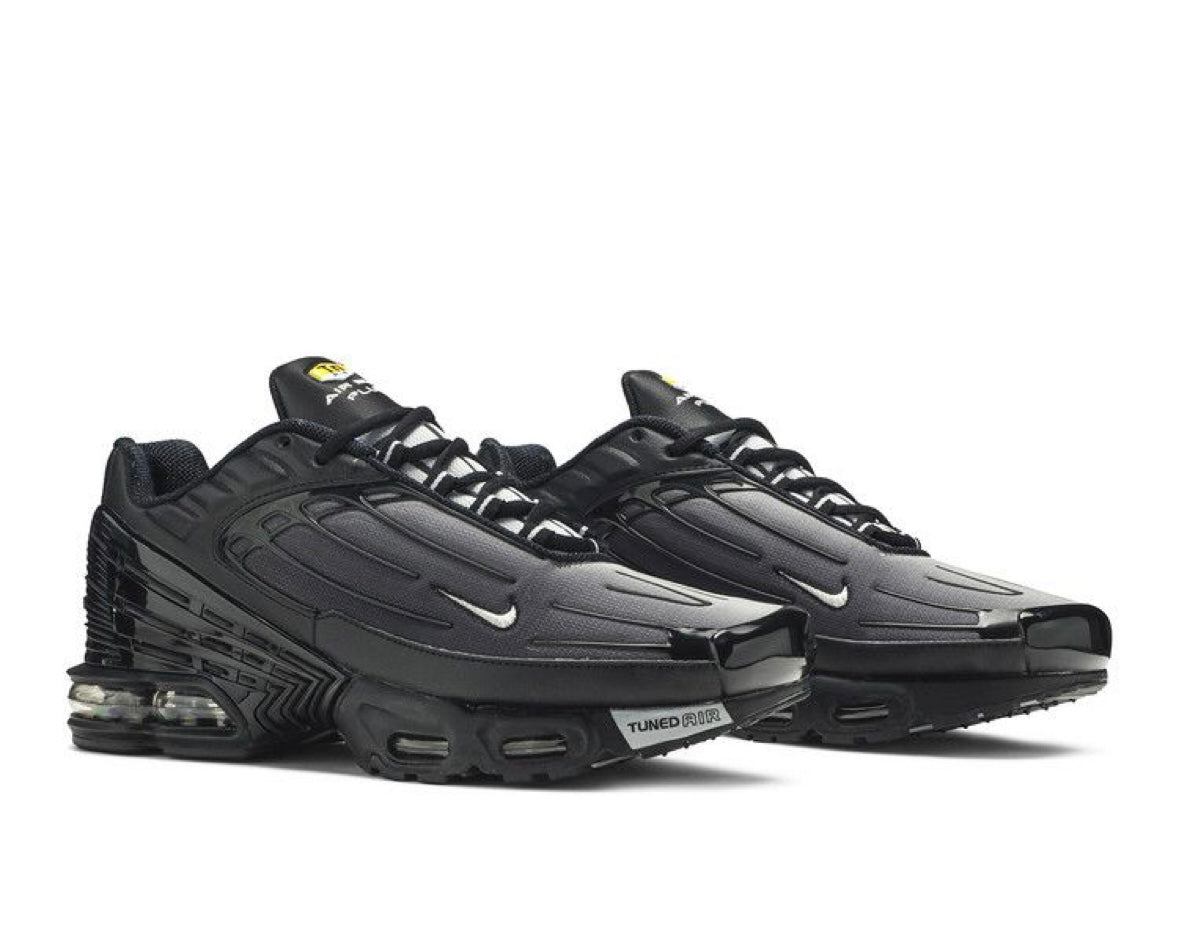 NIKE AIR MAX PLUS 3 OG ‘WOLF GREY’