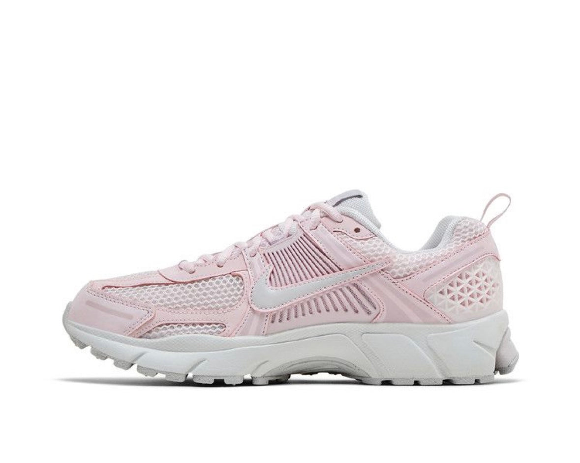 NIKE VOMERO 5 ‘PEARL PINK’