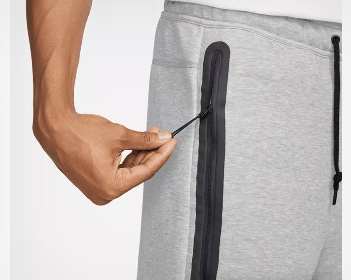 NIKE SPORTSWEAR TECH FLEECE SHORTS ‘GREY’