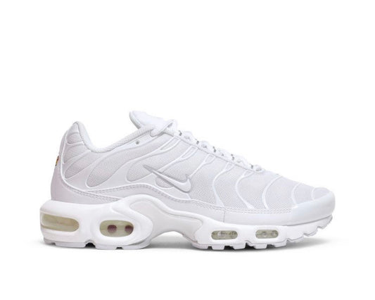 NIKE AIR MAX PLUS ‘TRIPLE WHITE’