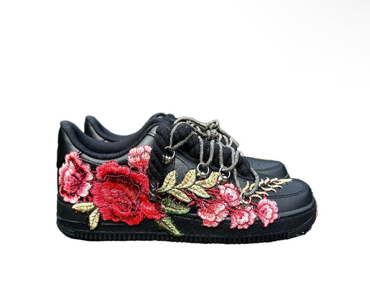 NIKE AIR FORCE 1 ‘07 ‘TRIPLE BLACK’ ‘BLACK DIAMOND ROSE ROPE LACES’