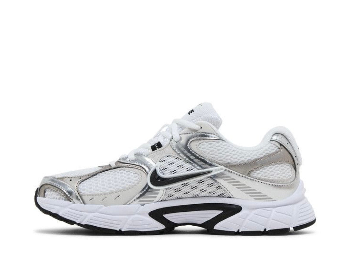 NIKE V5 RNR ‘VAST GREY’