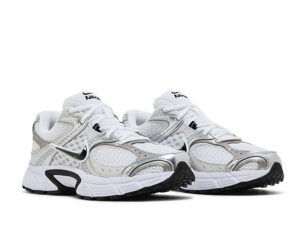 NIKE V5 RNR ‘VAST GREY’