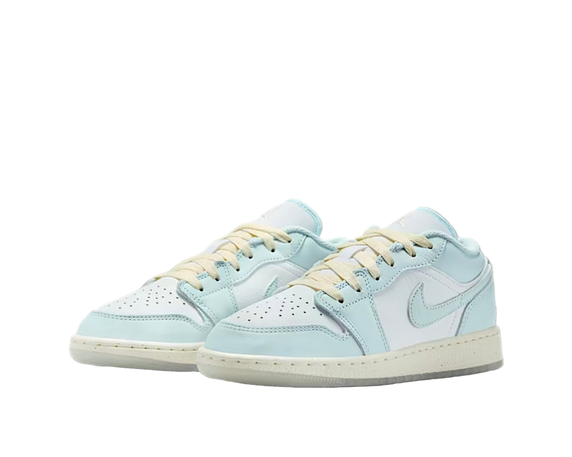 AIR JORDAN 1 LOW SE ‘GLACIER BLUE’