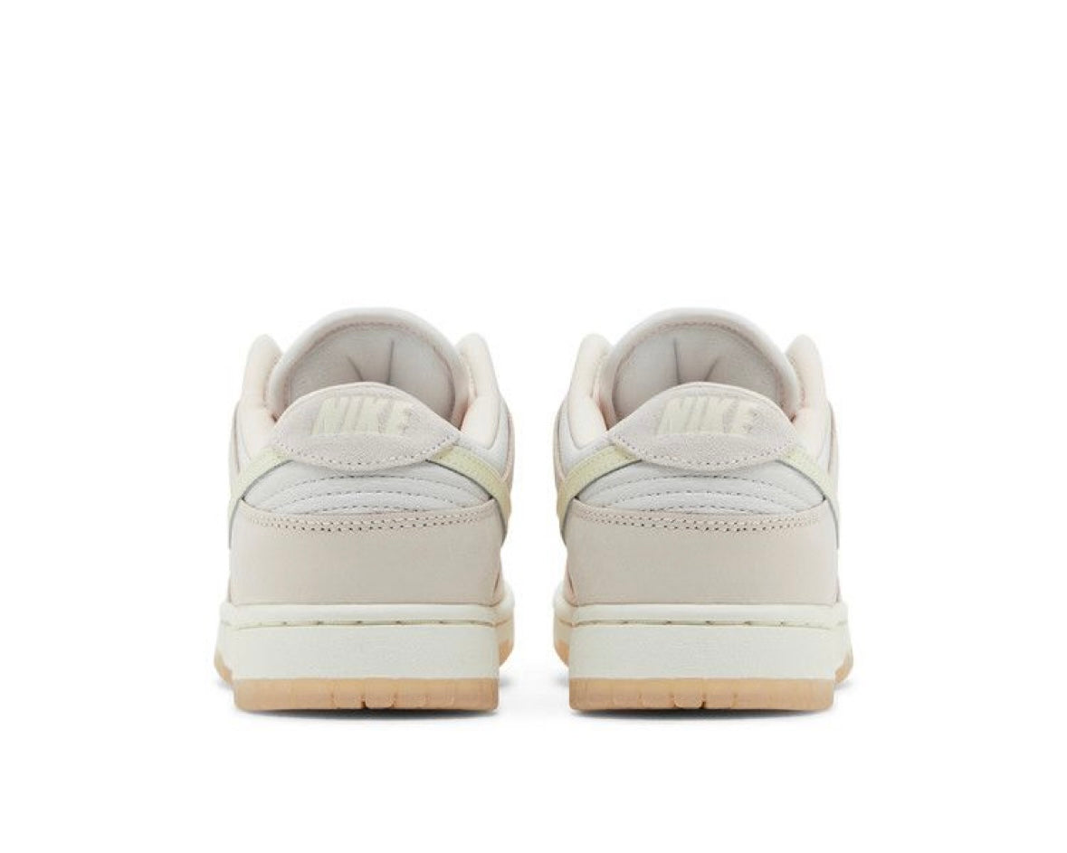 NIKE DUNK LOW ‘LIGHT SOFT PINK’