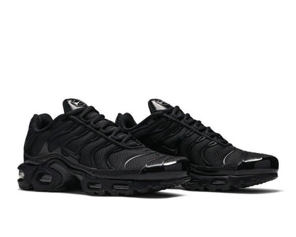 NIKE AIR MAX PLUS ‘TRIPLE BLACK’