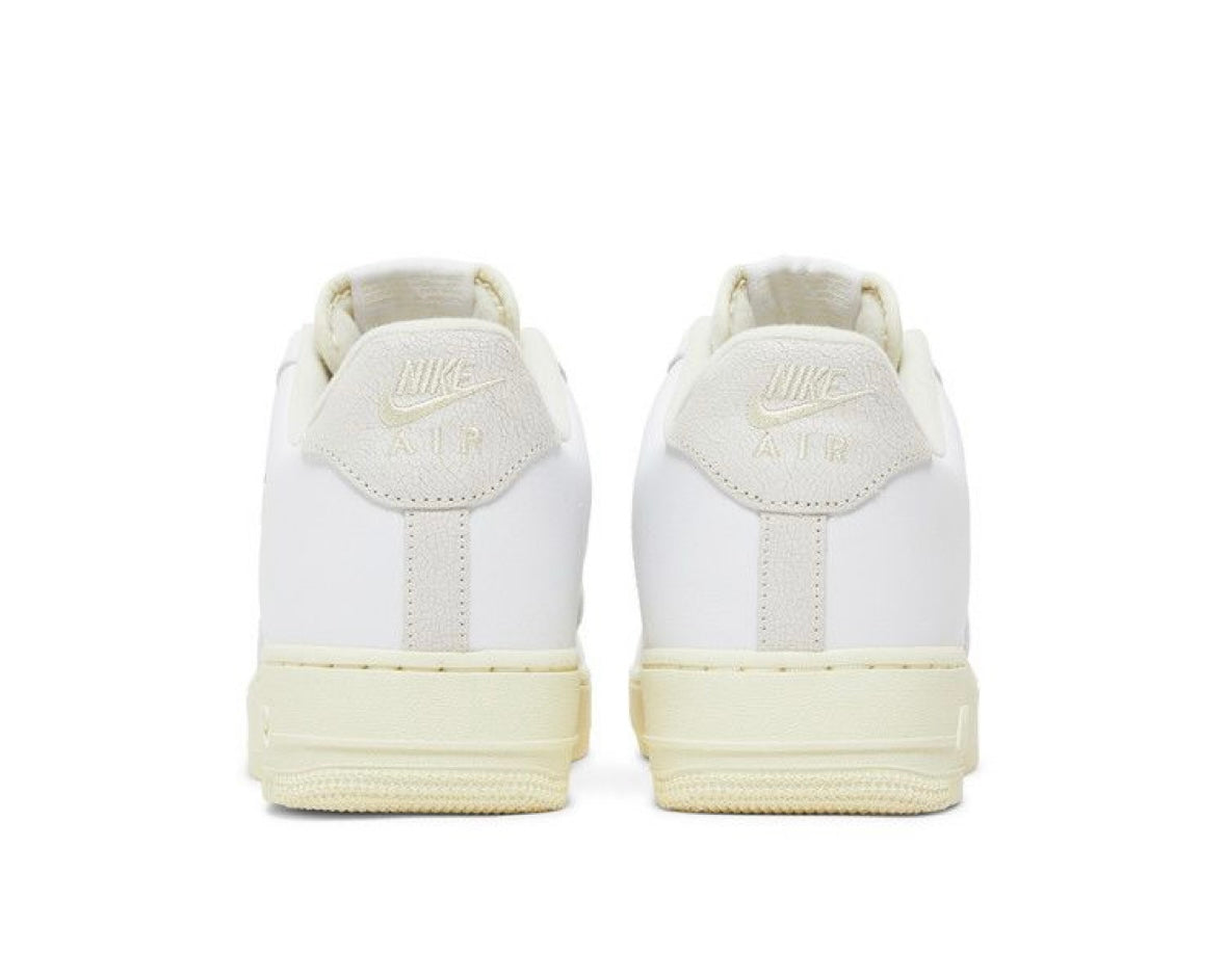 NIKE AIR FORCE 1 ‘07 LX ‘PALE VANILLA’