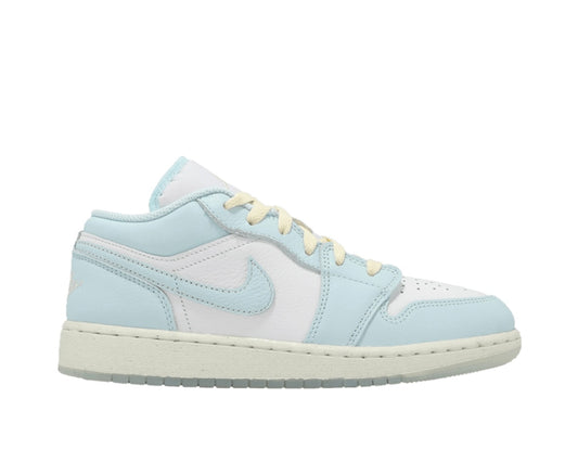 AIR JORDAN 1 LOW SE GS ‘GLACIER BLUE’