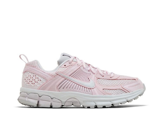 NIKE VOMERO 5 ‘PEARL PINK’
