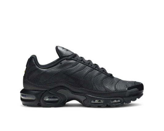 NIKE AIR MAX PLUS TN LEATHER ‘TRIPLE BLACK’
