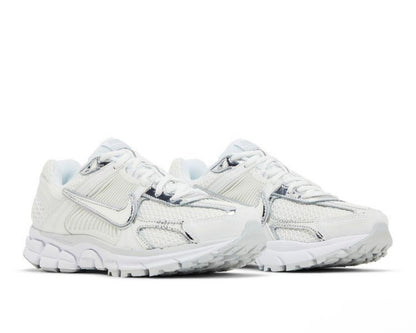NIKE AIR ZOOM VOMERO 5 ‘CHROME TOE’