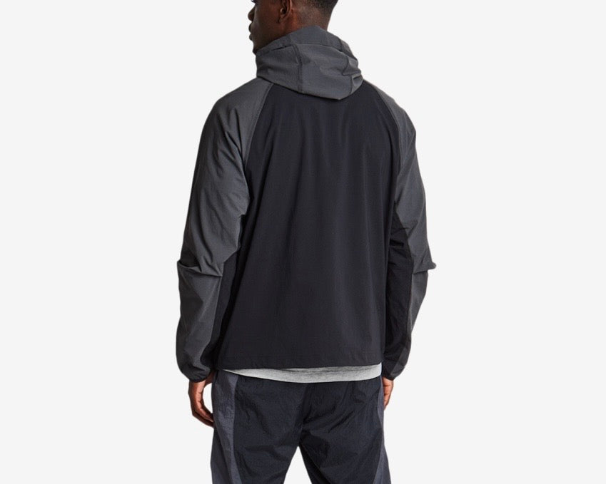 NIKE TECH WOVEN WINDBREAKER JACKET ‘LIGHT ARMY’