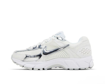 NIKE AIR ZOOM VOMERO 5 ‘CHROME TOE’