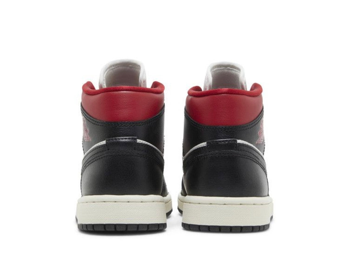 AIR JORDAN 1 MID ‘BLACK SAIL GYM RED’