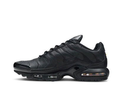NIKE AIR MAX PLUS TN LEATHER ‘TRIPLE BLACK’