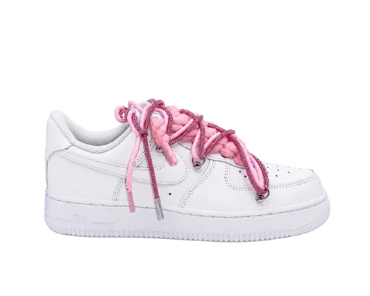 NIKE AIR FORCE 1 ‘07 ‘TRIPLE WHITE ‘DIAMOND TRIPLE PINK ROPE LACES’