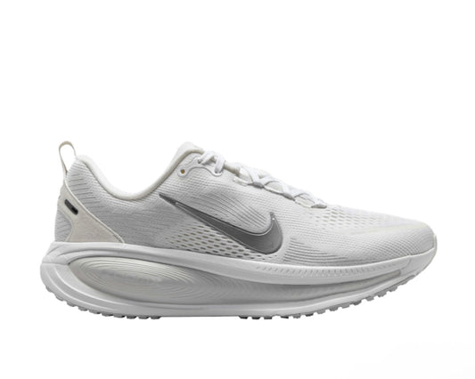 NIKE VOMERO 18 ‘WHITE PHOTON DUST’