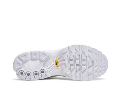 NIKE AIR MAX PLUS ‘TRIPLE WHITE’