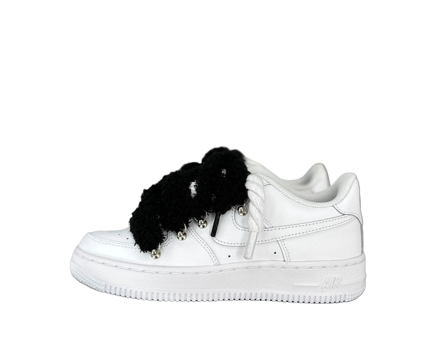 NIKE AIR FORCE 1 ‘07 ‘TRIPLE WHITE’ ‘CHIMNEY CAKE ROPE LACES BLACK’