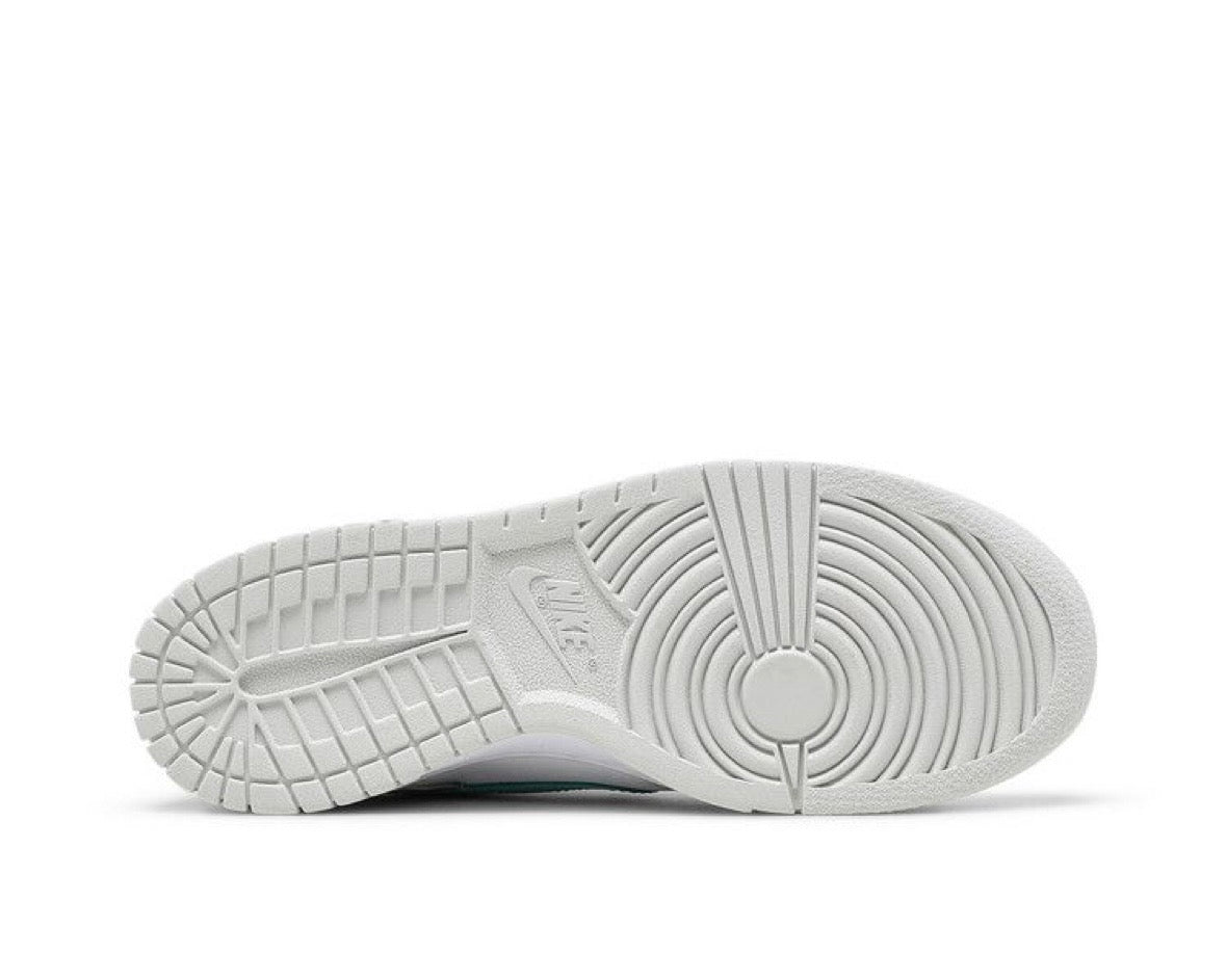 NIKE DUNK LOW GS ‘TROPICAL TWIST’