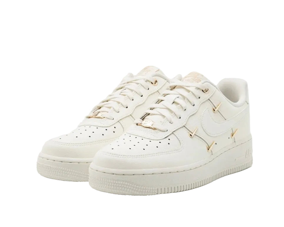 NIKE AIR FORCE 1 ‘07 LX ‘MINI SWOOSH - METALLIC GOLD’