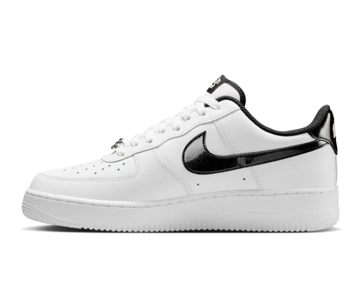 NIKE AIR FORCE 1 ‘07 LV8 ‘WHITE BLACK’