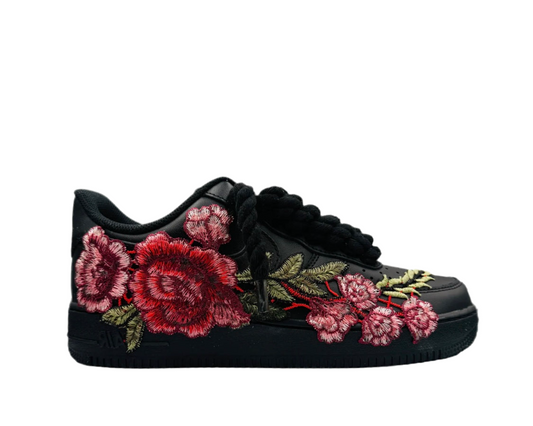 NIKE AIR FORCE 1 LOW ‘07 TRIPLE BLACK ‘ROSE ROPE LACES’