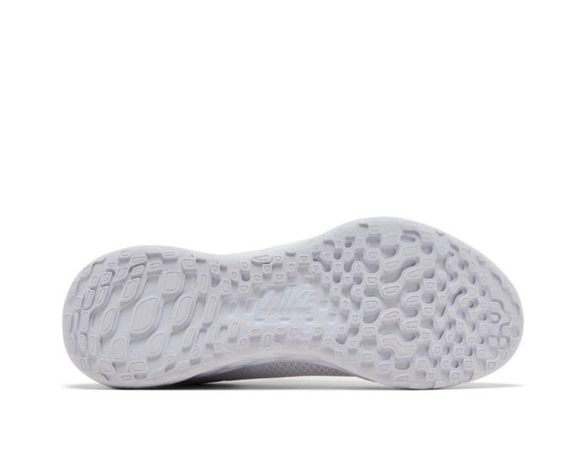 NIKE REVOLUTION 6 NEXT NATURE ‘TRIPLE WHITE’