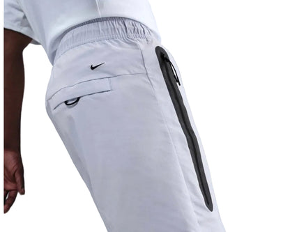 NIKE TECH FLEECE WOVEN SHORTS